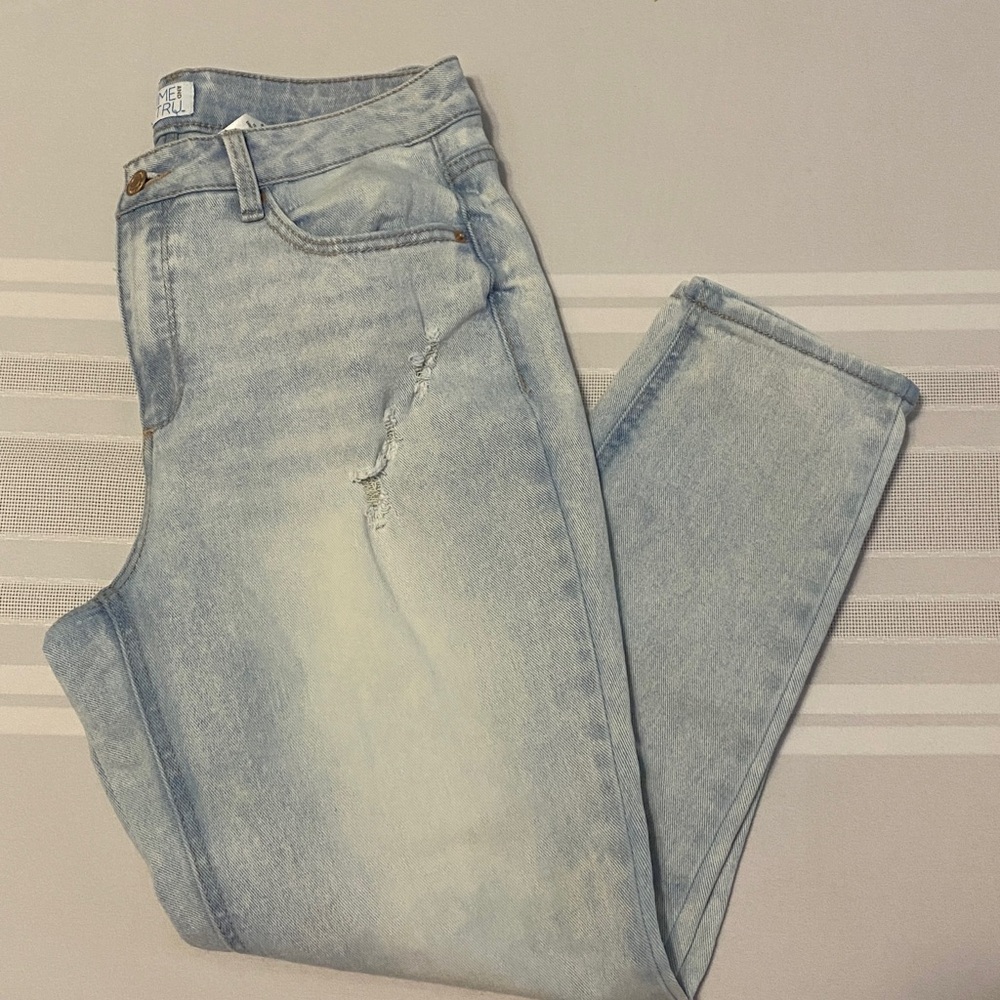 Women’s Time and Tru Light Blue Denim Jeans Size 8